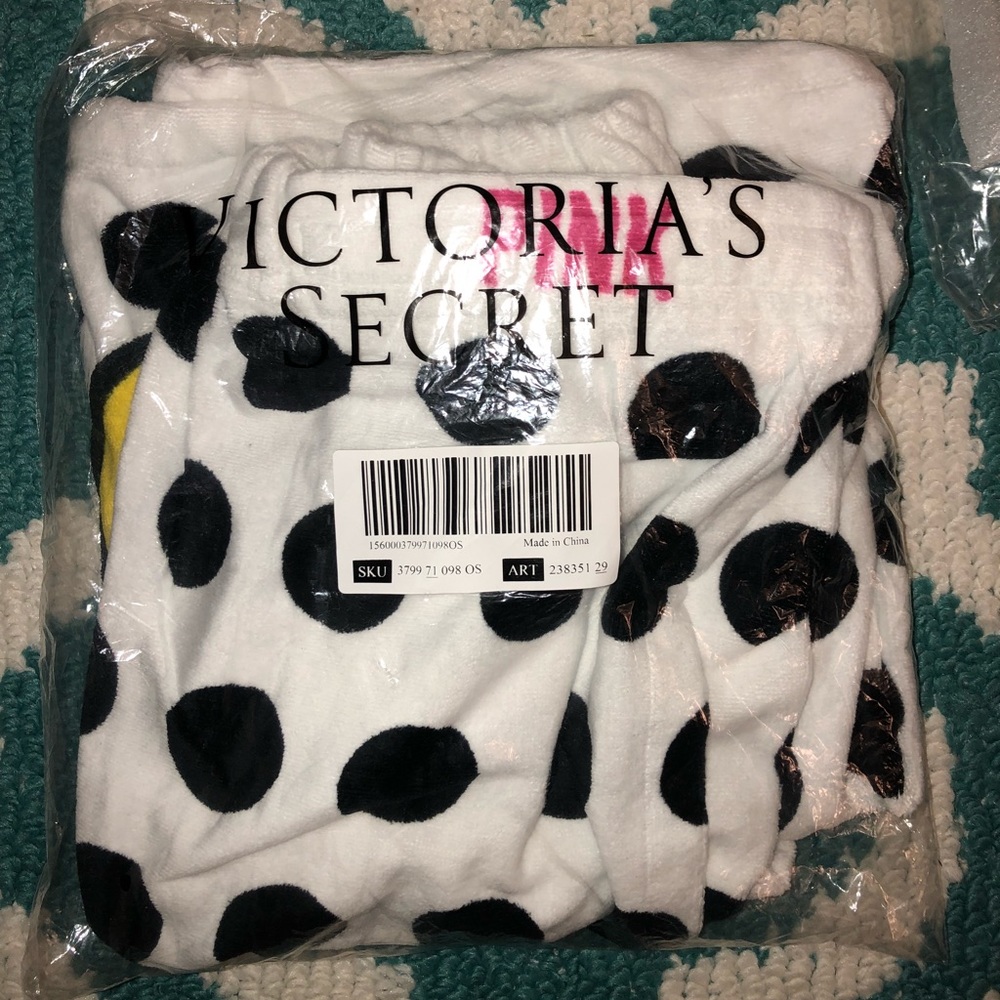 Victoria’s Secret Towel